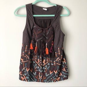 ANTHRO Akemi + Kim Rigamarole Embroidery Tank Sz S